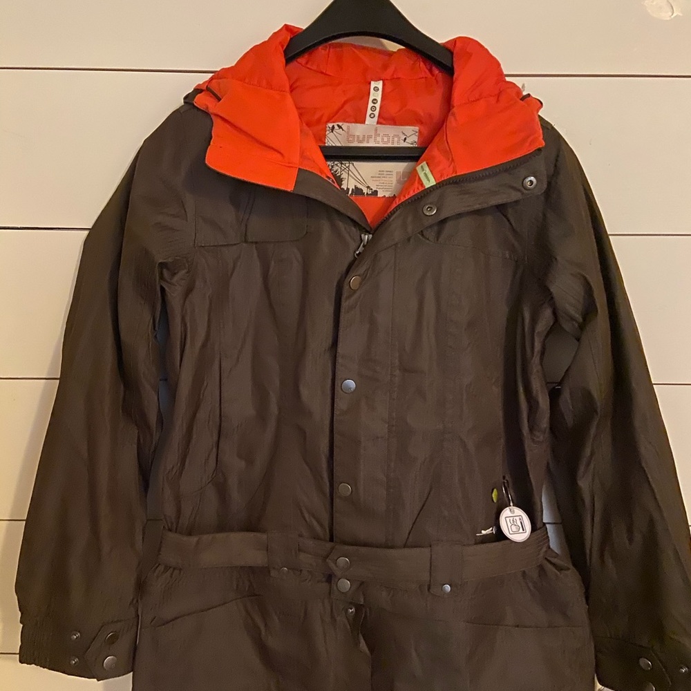NWT WOMENS BURTON SKI JACKET SIZE MEDIUM